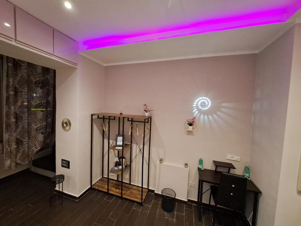 Aircraft Services Rooms 나폴리 외부 사진