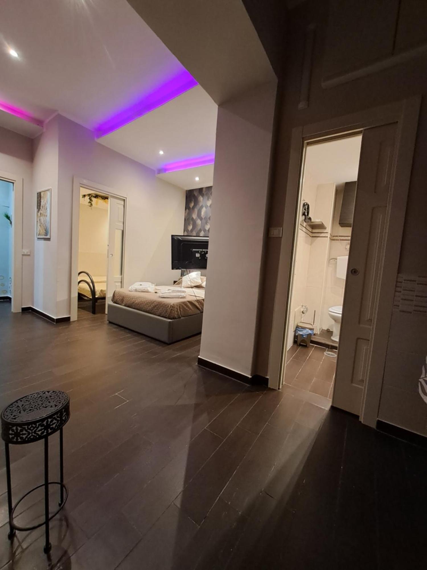 Aircraft Services Rooms 나폴리 외부 사진